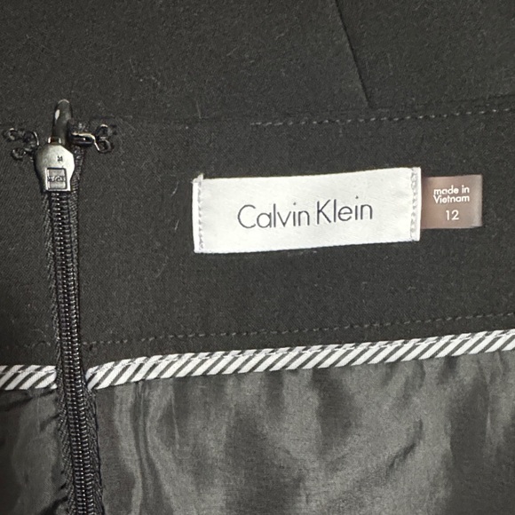 Calvin Klein Knee Length Black Pencil Skirt Size 12 - Picture 9 of 9